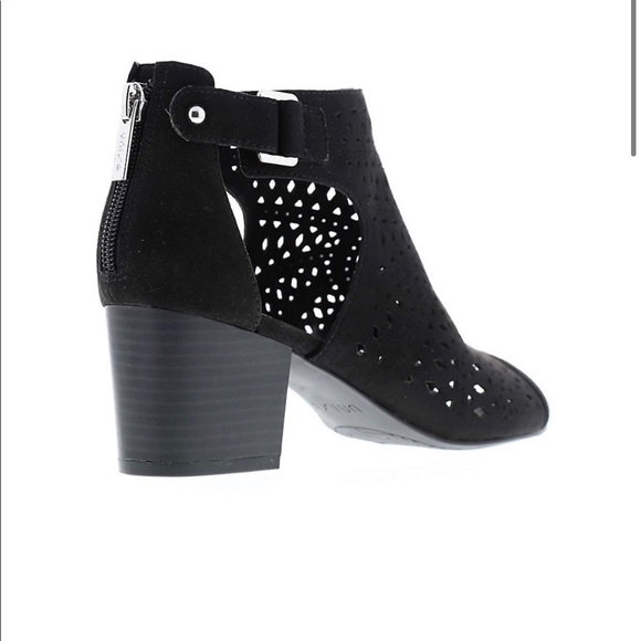 Woman booties size 9 new - Picture 4 of 6